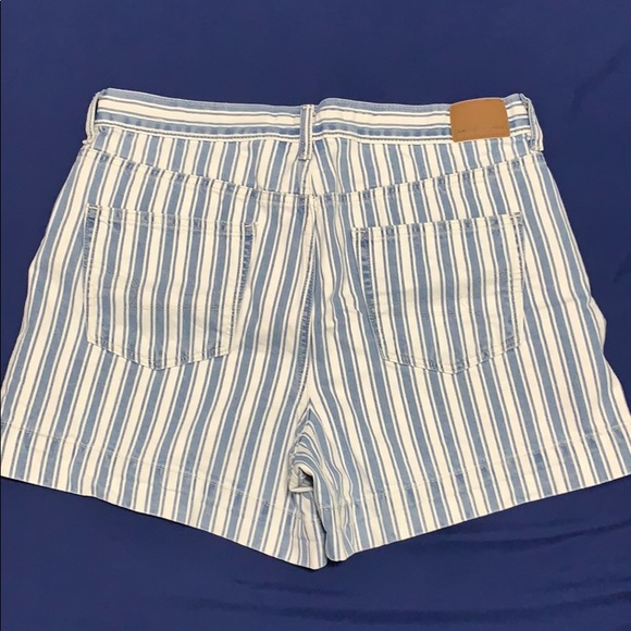 American Eagle Outfitters Shorts || striped shorts - Picture 2 of 5